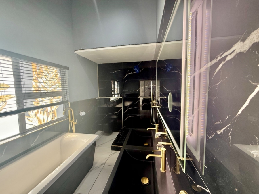 3 Bedroom Property for Sale in Fountains Estate Eastern Cape